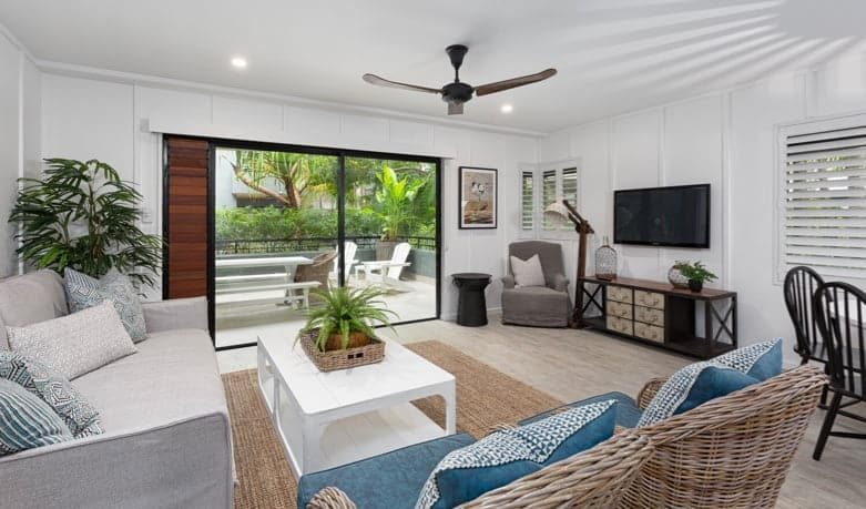 the-love-shack-renovations-outside-view